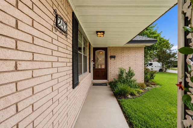 243 Empress Drive, Houston, TX 77034
