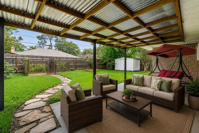 243 Empress Drive, Houston, TX 77034