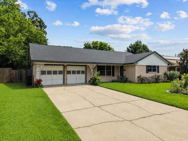 243 Empress Drive, Houston, TX 77034