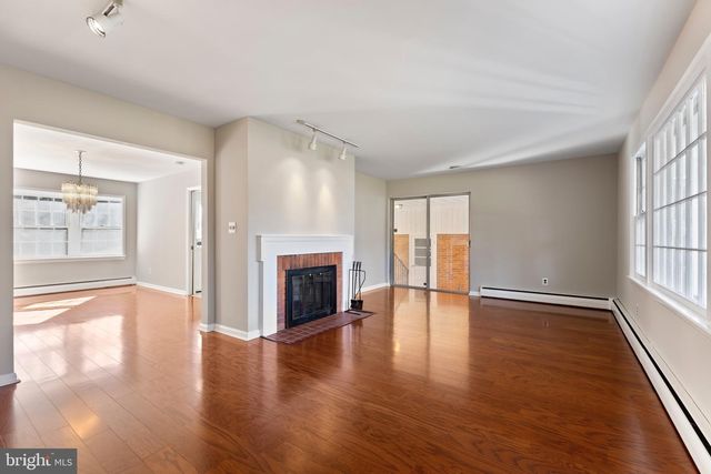 412 VIERLING DR, Silver Spring, MD 20904