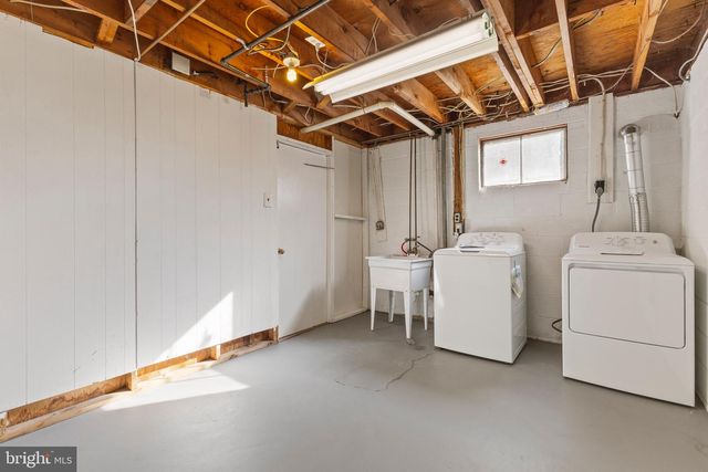 412 VIERLING DR, Silver Spring, MD 20904