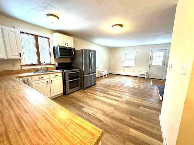 60 Higley Hill, Dover, VT 05341