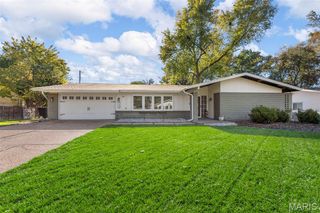 12558 Westport Drive, St Louis, MO 63146