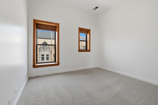 4938 S Drexel Boulevard 210, Chicago, IL 60615