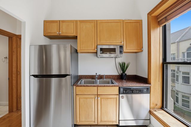 4938 S Drexel Boulevard 210, Chicago, IL 60615