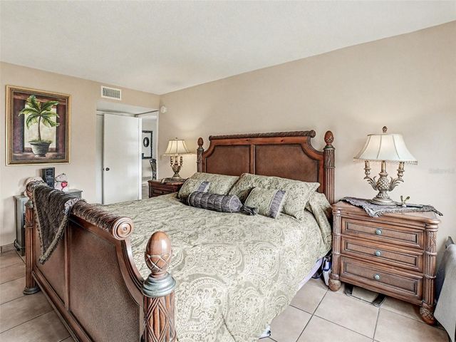 1052 LOTUS COVE COURT 733, Altamonte Springs, FL 32714