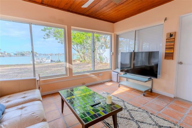 412 20TH AVENUE, Indian Rocks Beach, FL 33785