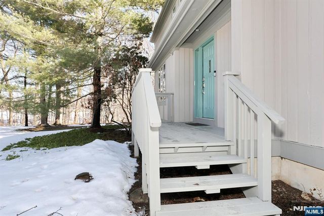 607 Glasmere Road, Mahwah, NJ 07430