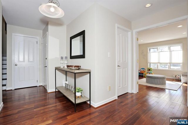 607 Glasmere Road, Mahwah, NJ 07430