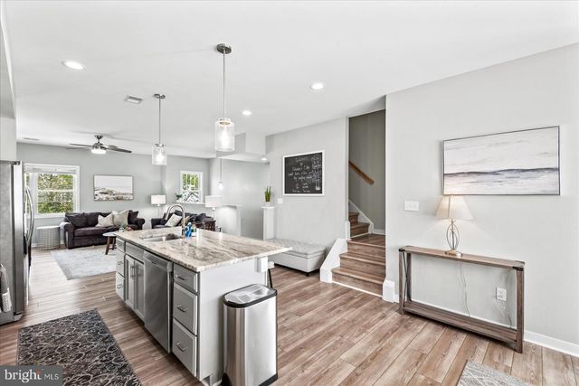 300 DOUGLAS AVE, Colonial Beach, VA 22443