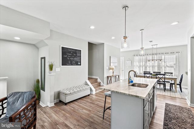 300 DOUGLAS AVE, Colonial Beach, VA 22443