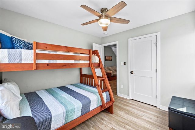 300 DOUGLAS AVE, Colonial Beach, VA 22443