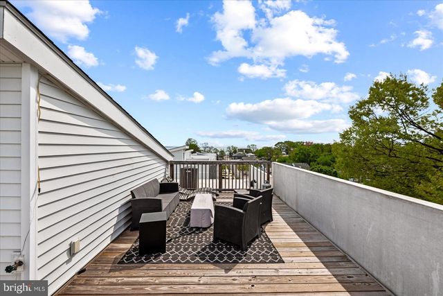 300 DOUGLAS AVE, Colonial Beach, VA 22443