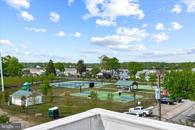 300 DOUGLAS AVE, Colonial Beach, VA 22443