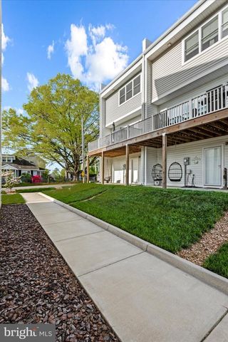 300 DOUGLAS AVE, Colonial Beach, VA 22443