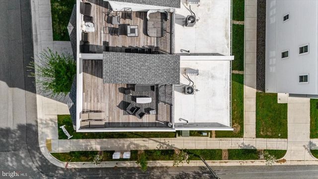 300 DOUGLAS AVE, Colonial Beach, VA 22443