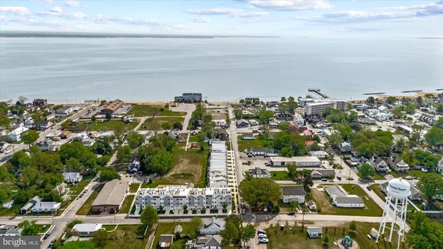 300 DOUGLAS AVE, Colonial Beach, VA 22443