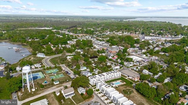 300 DOUGLAS AVE, Colonial Beach, VA 22443