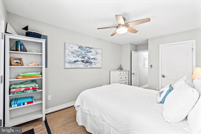 300 DOUGLAS AVE, Colonial Beach, VA 22443