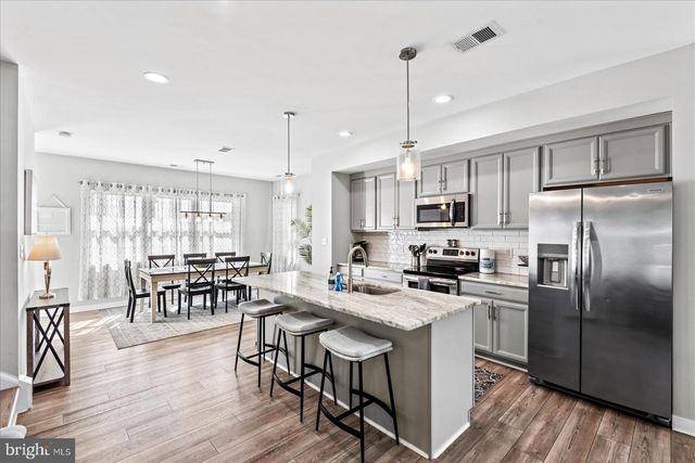 300 DOUGLAS AVE, Colonial Beach, VA 22443