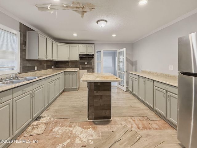 5925 OAKLANE Drive, Jacksonville, FL 32244