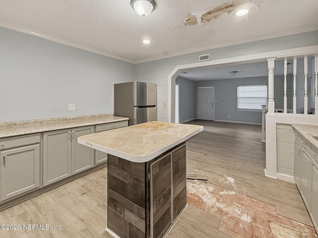 5925 OAKLANE Drive, Jacksonville, FL 32244