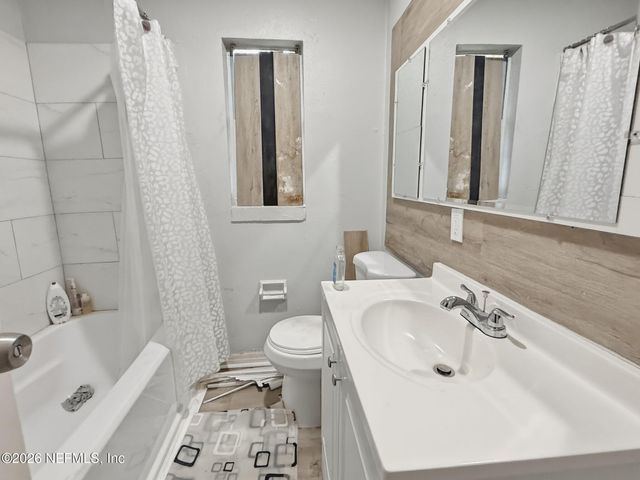 5925 OAKLANE Drive, Jacksonville, FL 32244