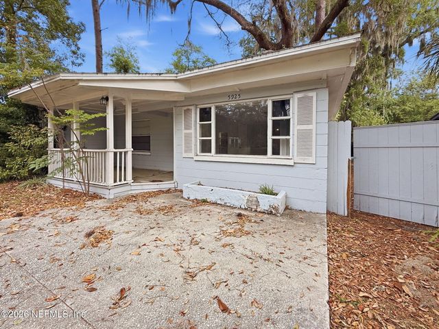 5925 OAKLANE Drive, Jacksonville, FL 32244