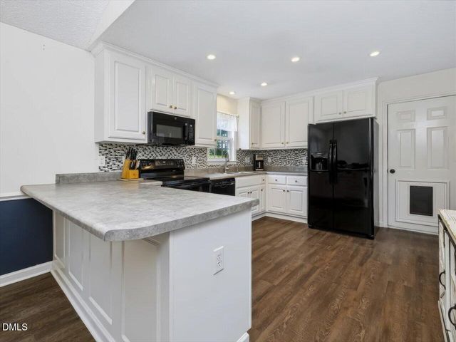 128 Blairwood Drive, Fuquay Varina, NC 27526