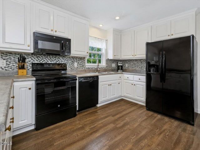 128 Blairwood Drive, Fuquay Varina, NC 27526
