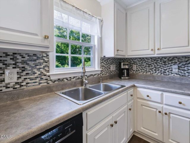 128 Blairwood Drive, Fuquay Varina, NC 27526