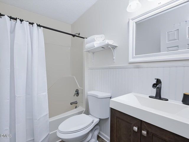128 Blairwood Drive, Fuquay Varina, NC 27526