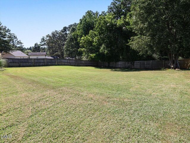 128 Blairwood Drive, Fuquay Varina, NC 27526