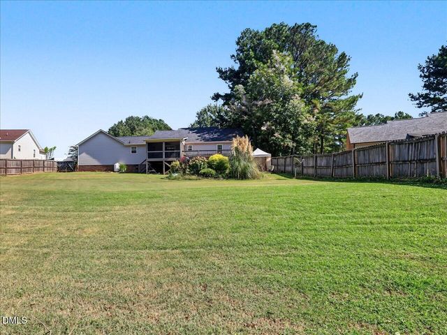 128 Blairwood Drive, Fuquay Varina, NC 27526
