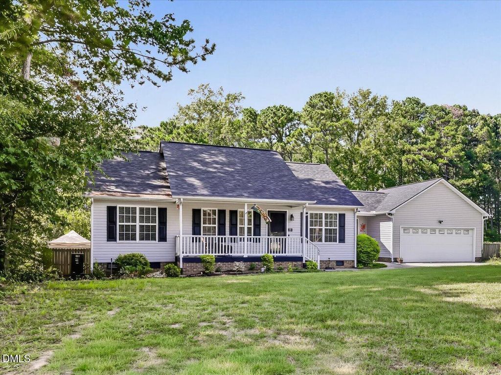 128 Blairwood Drive, Fuquay Varina, NC 27526