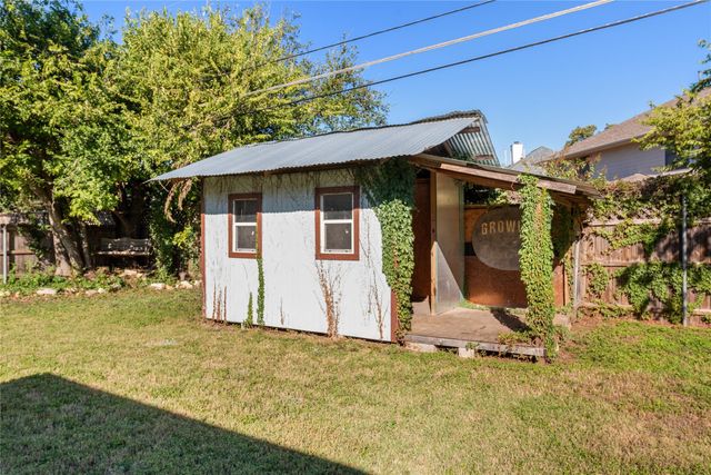 3900 Hillside DR, Round Rock, TX 78681