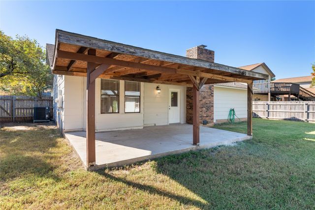 3900 Hillside DR, Round Rock, TX 78681