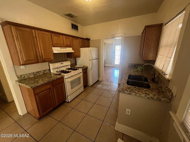 232 E University Boulevard, Tucson, AZ 85705