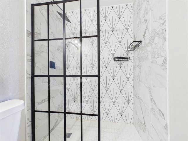 5701 Denise Drive, Haltom City, TX 76148