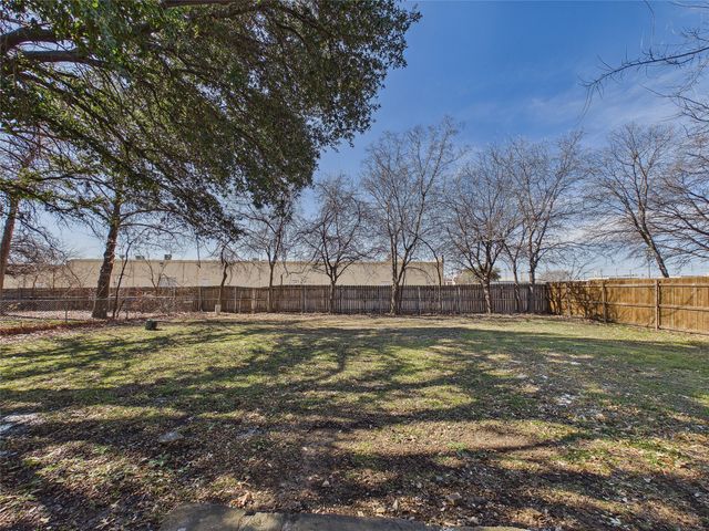 5701 Denise Drive, Haltom City, TX 76148