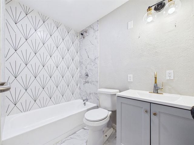 5701 Denise Drive, Haltom City, TX 76148