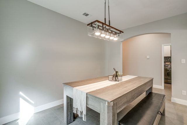 5617 Kilpatrick Avenue, Fort Worth, TX 76107