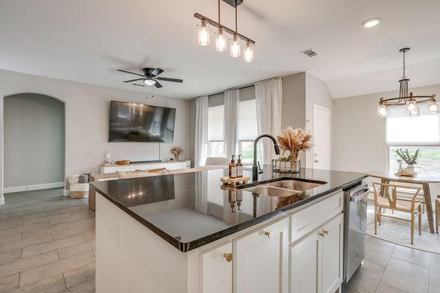 5617 Kilpatrick Avenue, Fort Worth, TX 76107