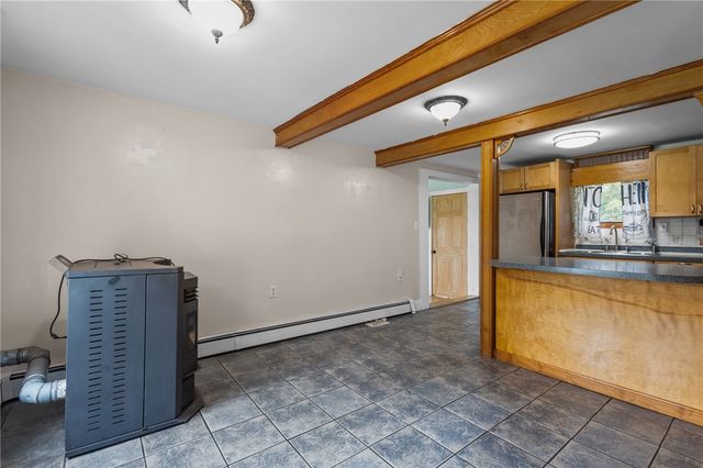 10 Ellis Road, North Kingstown, RI 02852