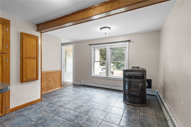 10 Ellis Road, North Kingstown, RI 02852