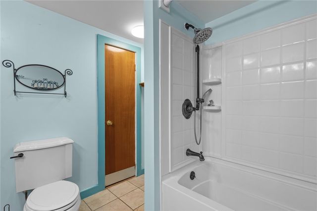 10 Ellis Road, North Kingstown, RI 02852