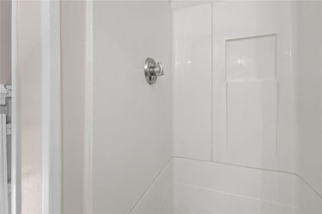 10 Ellis Road, North Kingstown, RI 02852