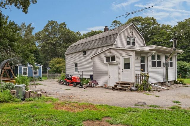 10 Ellis Road, North Kingstown, RI 02852