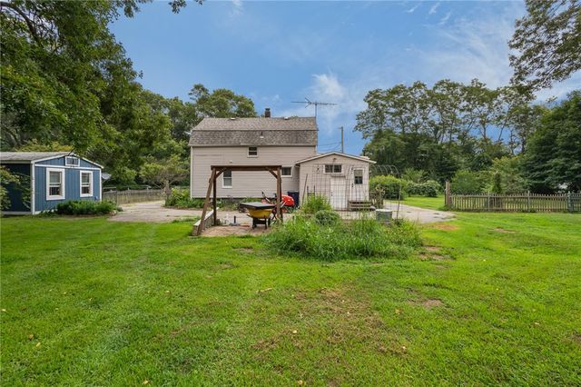 10 Ellis Road, North Kingstown, RI 02852