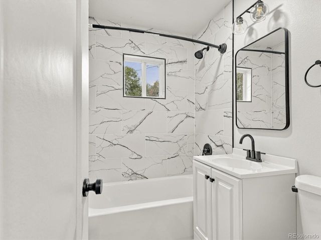 1967 Macon St, Aurora, CO 80010